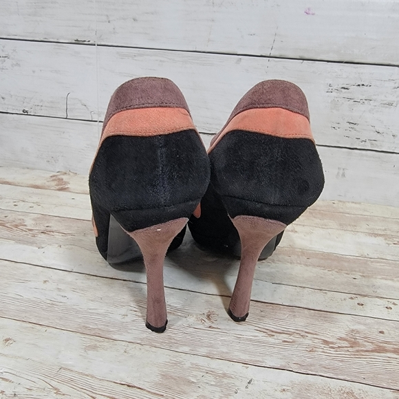 Prada suede scalloped pumps - Picture 12 of 13